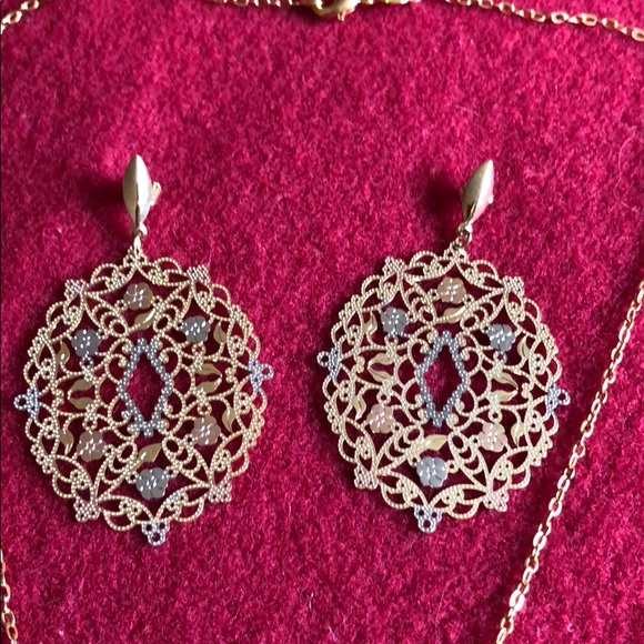 Necles and Earnings set - Picture 3 of 5